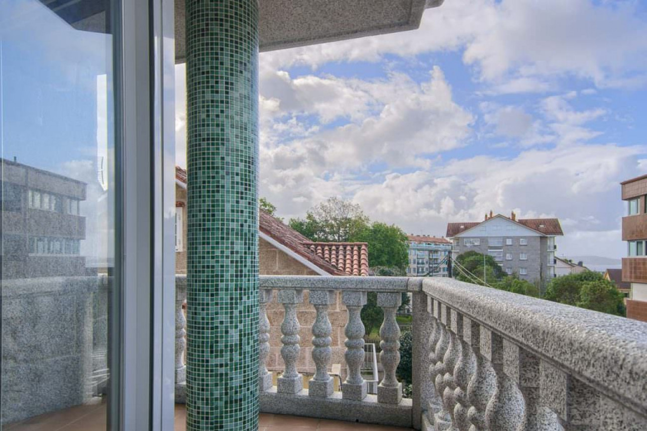 haitacion amplia con balcon exterior con vistas