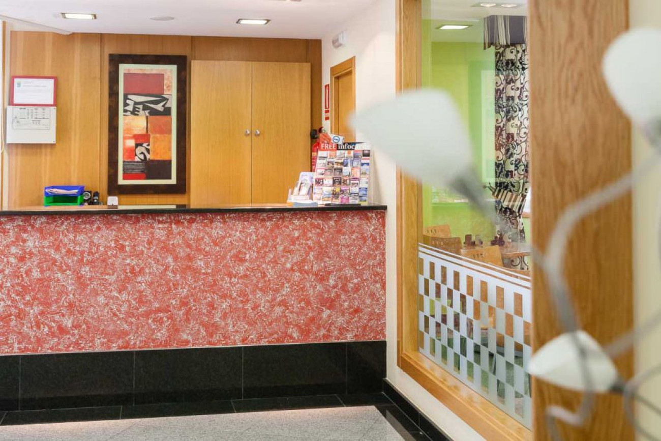 Recepción hotel Pontus Veteris